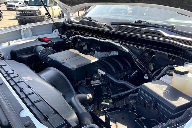 Used 2024 Chevrolet Silverado 2500 LT w/ Convenience Package image 31