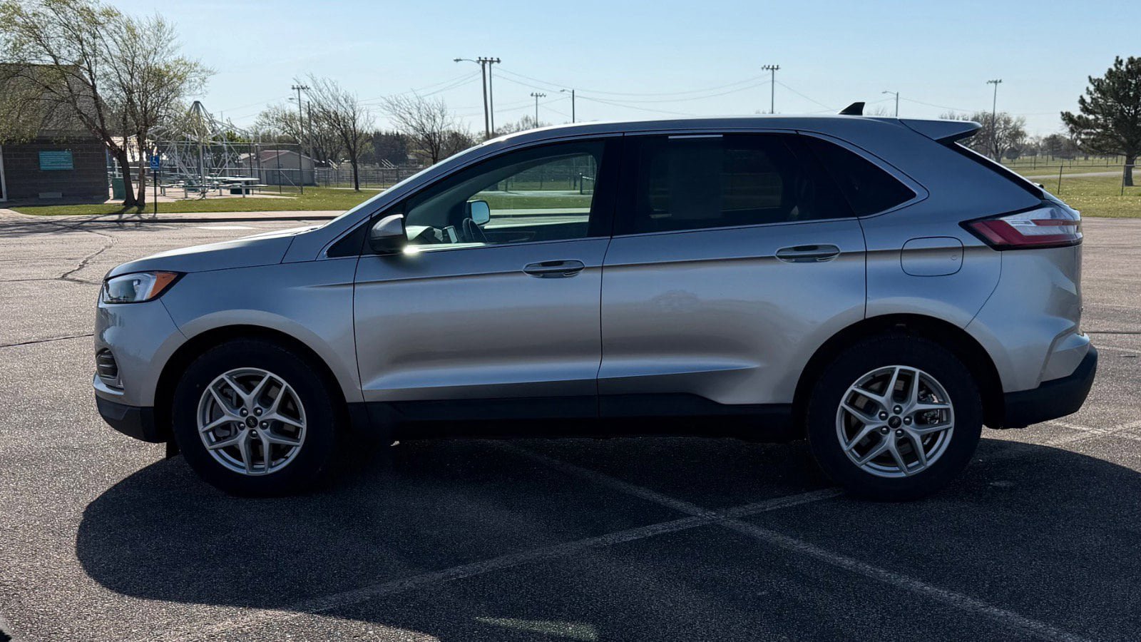 Certified 2024 Ford Edge SEL w/ Convenience Package AWD/4WD image 12