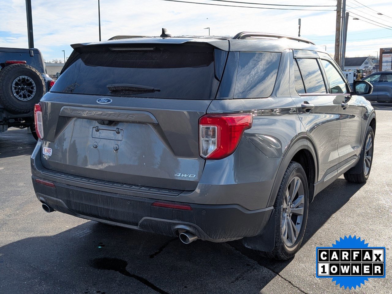 Certified 2024 Ford Explorer XLT w/ Equipment Group 202A image 5