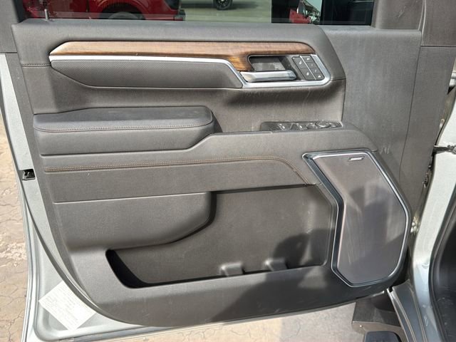 Used 2025 Chevrolet Silverado 3500 High Country w/ High Country Premium Package image 19