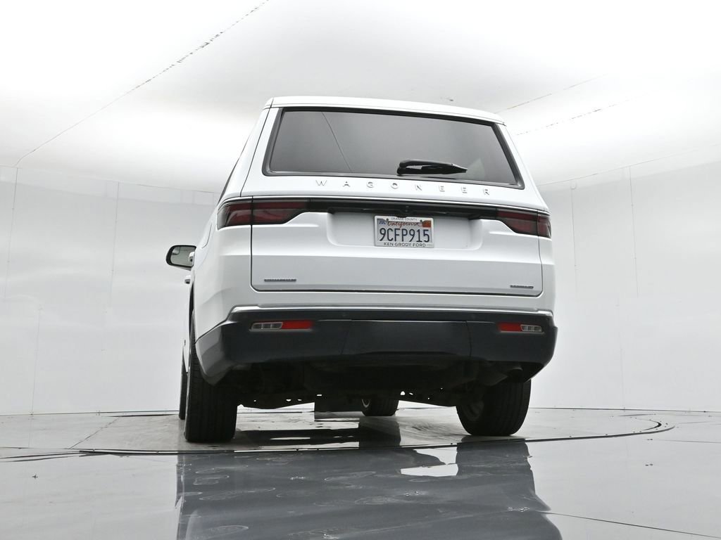 Used 2022 Jeep Wagoneer Series III w/ Premium Group I image 16