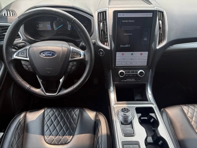 Certified 2024 Ford Edge Titanium AWD/4WD image 3