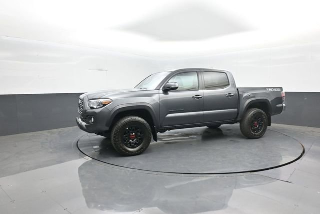 Used 2023 Toyota Tacoma TRD Off-Road AWD/4WD image 4