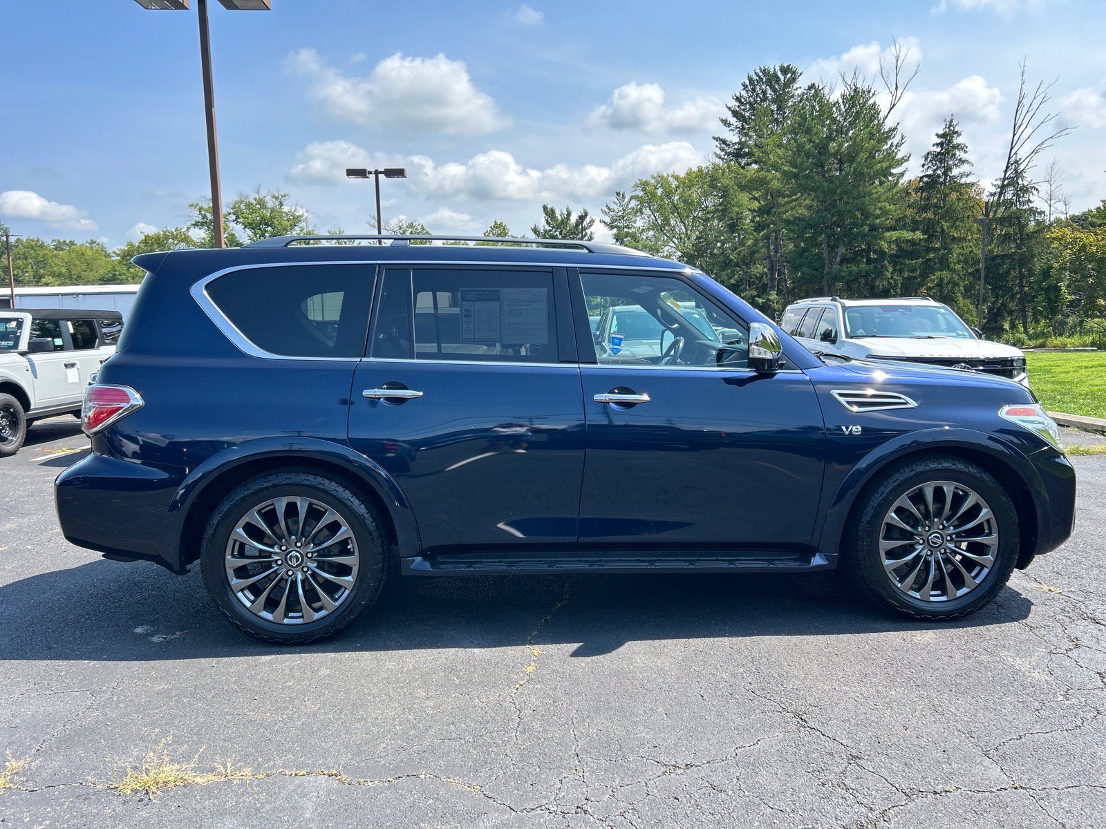 Used 2020 Nissan Armada Platinum w/ Platinum Reserve Package AWD/4WD image 18
