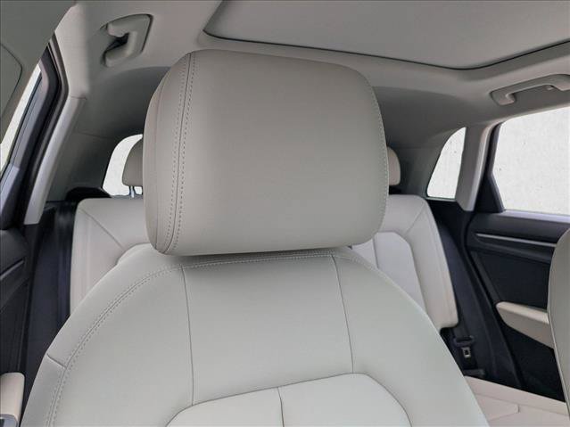 Used 2022 Audi Q3 2.0T Premium Plus AWD/4WD image 15