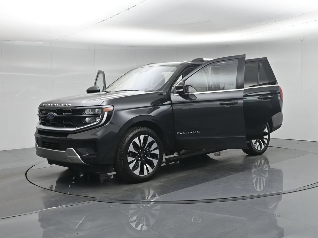 Certified 2025 Ford Expedition Platinum w/ Driver's Package AWD/4WD image 36