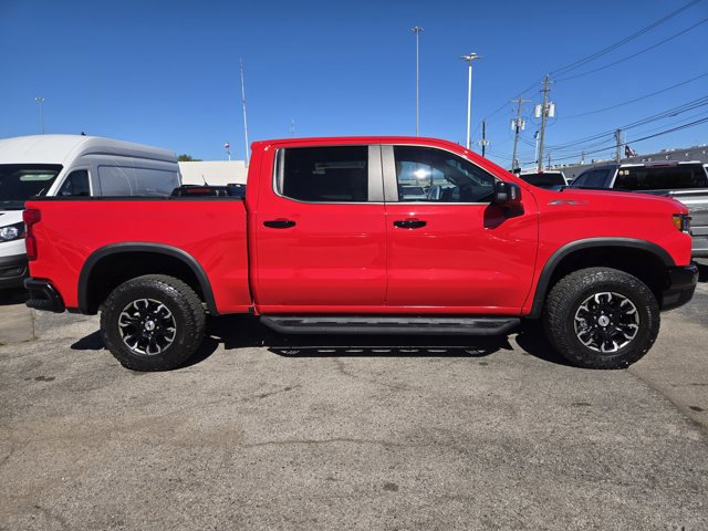 Used 2023 Chevrolet Silverado 1500 ZR2 w/ Technology Package image 2
