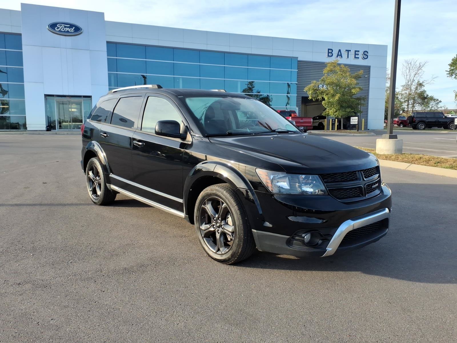 Used 2020 Dodge Journey Crossroad FWD image 1