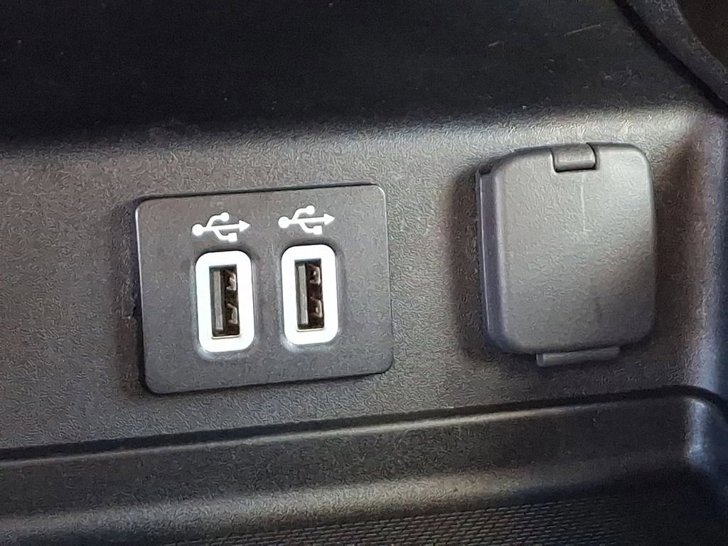 Certified 2020 Ford Fusion SE image 27