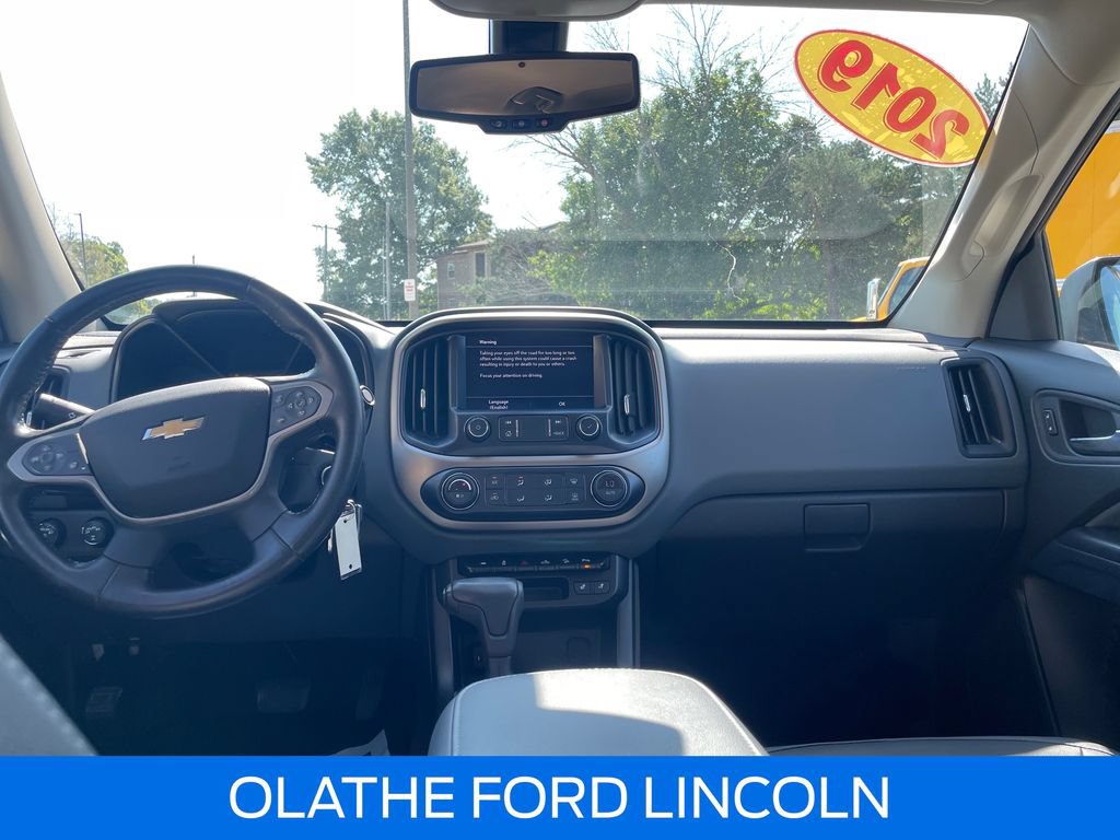 Used 2019 Chevrolet Colorado Z71 AWD/4WD image 16