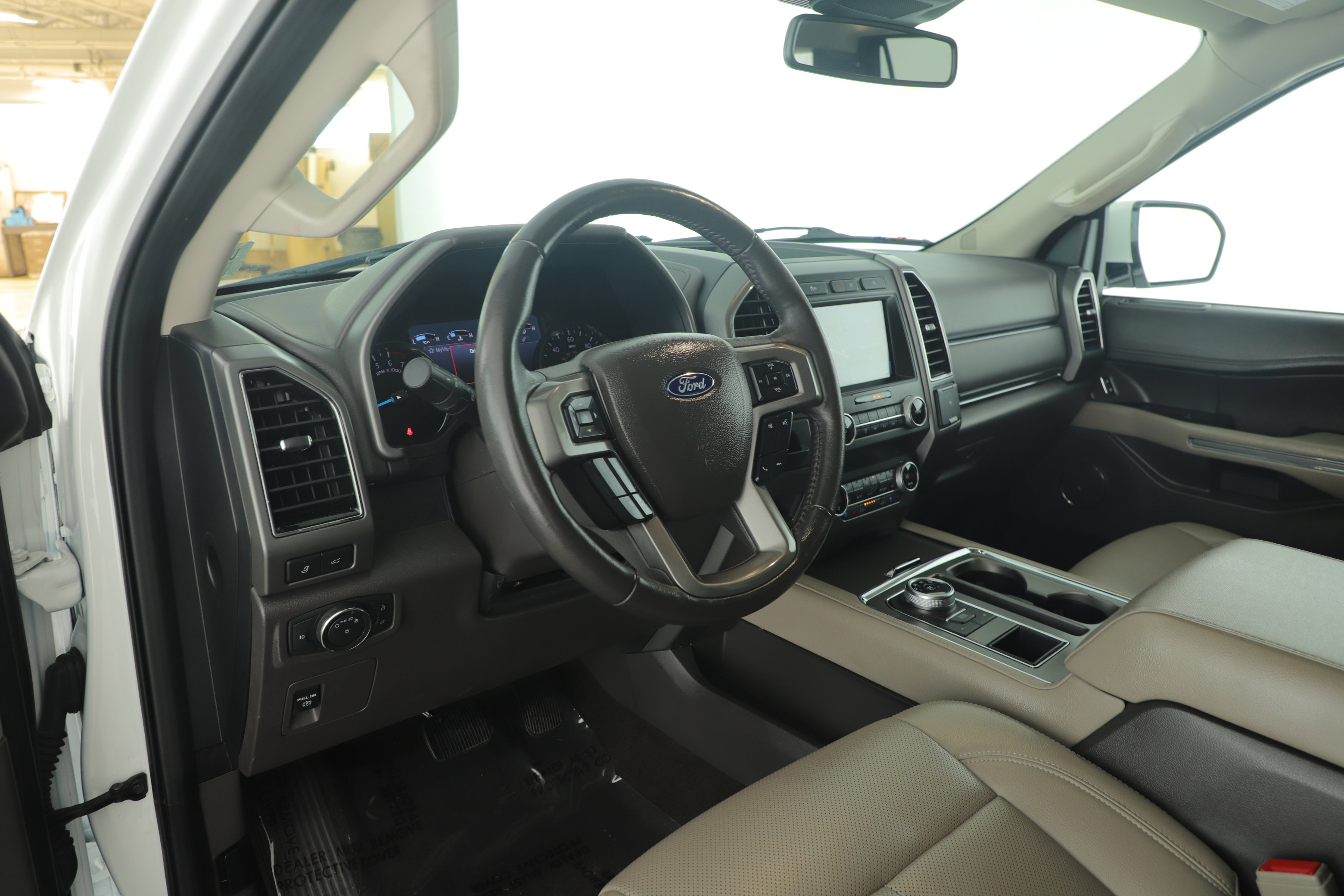 Certified 2021 Ford Expedition Max XLT image 25