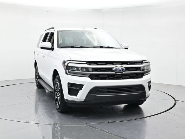 Certified 2024 Ford Expedition XLT RWD image 5
