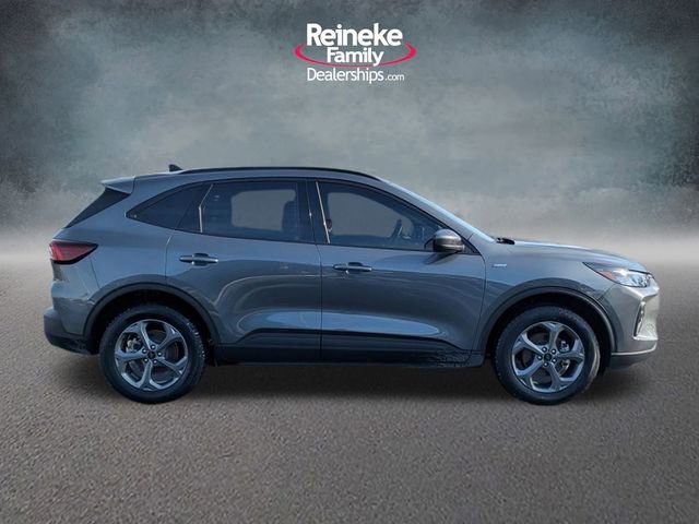 Certified 2025 Ford Escape ST-Line Select image 2