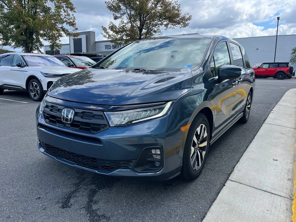 Used 2025 Honda Odyssey EX-L image 3