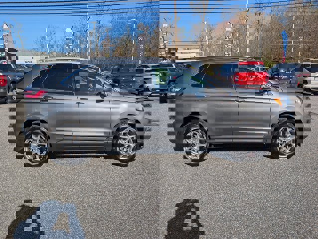 Certified 2024 Ford Edge SEL w/ Convenience Package image 6