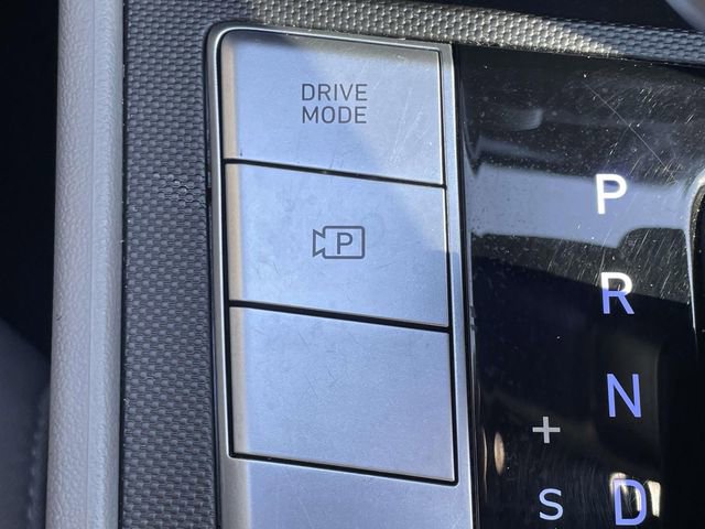 Used 2024 Hyundai Elantra SE FWD image 28