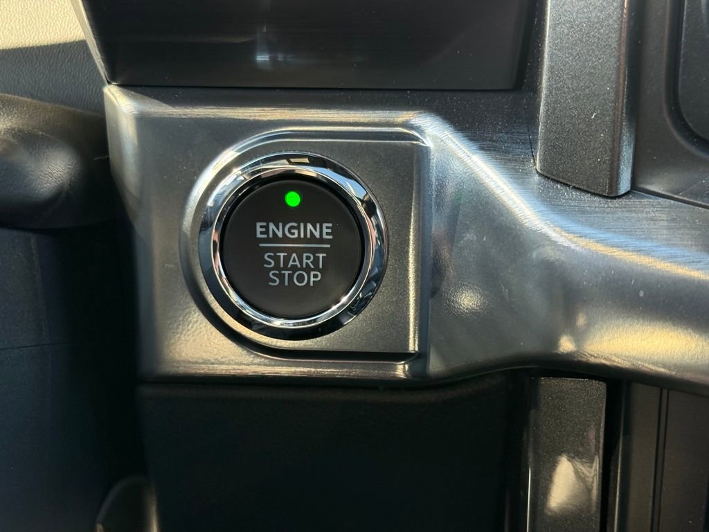 Certified 2023 Ford F150 Lariat w/ Equipment Group 502A High image 20