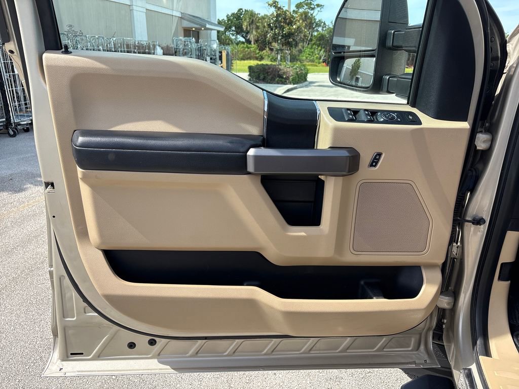 Certified 2018 Ford F250 XLT w/ XLT Value Package AWD/4WD image 25