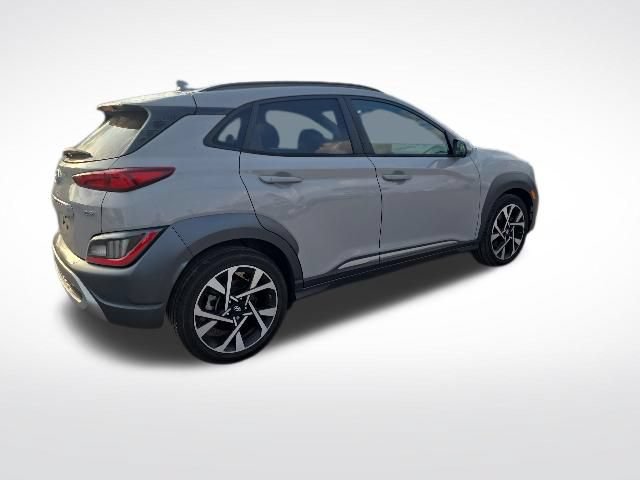 Used 2022 Hyundai Kona Limited w/ Cargo Package FWD image 3