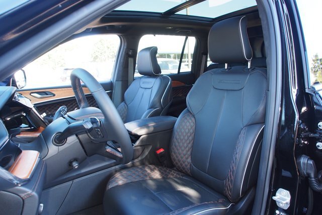 Used 2026 Jeep Grand Cherokee Summit AWD/4WD image 19