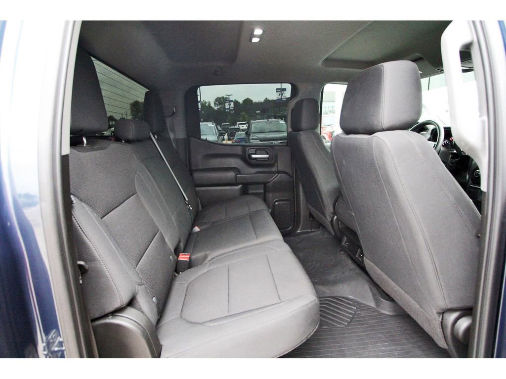 Used 2021 Chevrolet Silverado 1500 Custom Trail Boss AWD/4WD image 10