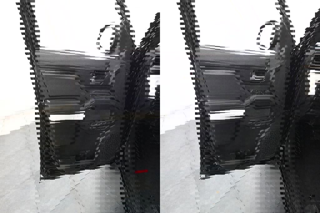 Used 2024 Toyota Tacoma TRD Off-Road image 7