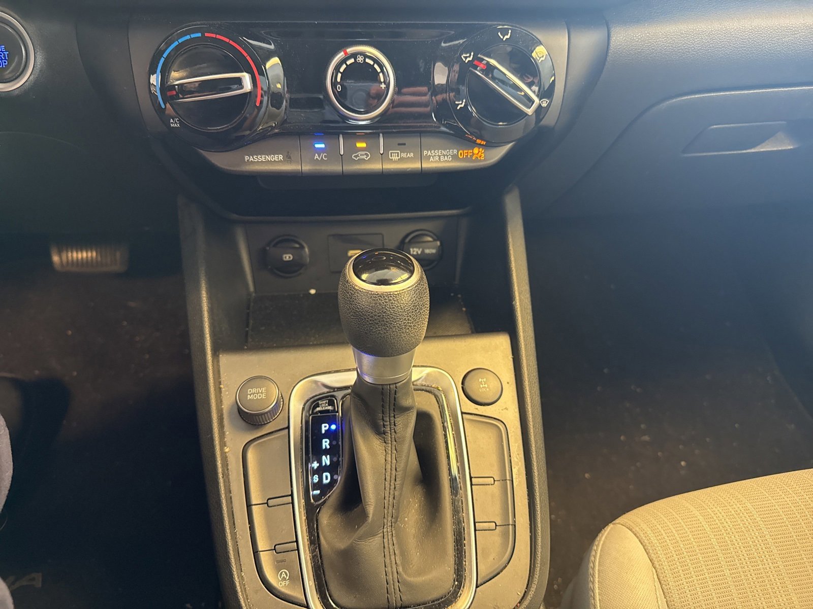 Used 2022 Hyundai Kona SEL image 21