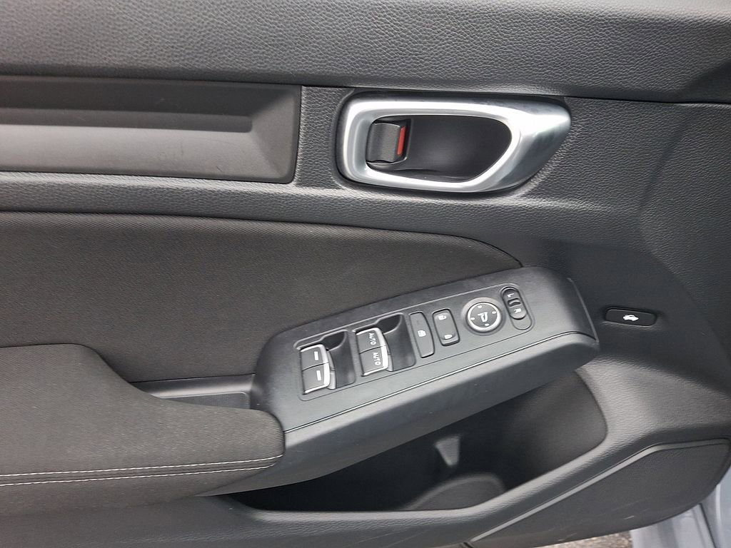 Used 2023 Honda Civic Sport image 12