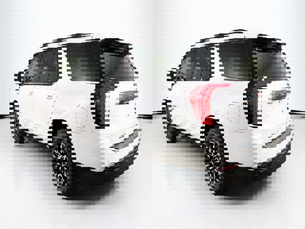 Used 2021 GMC Yukon AT4 image 3