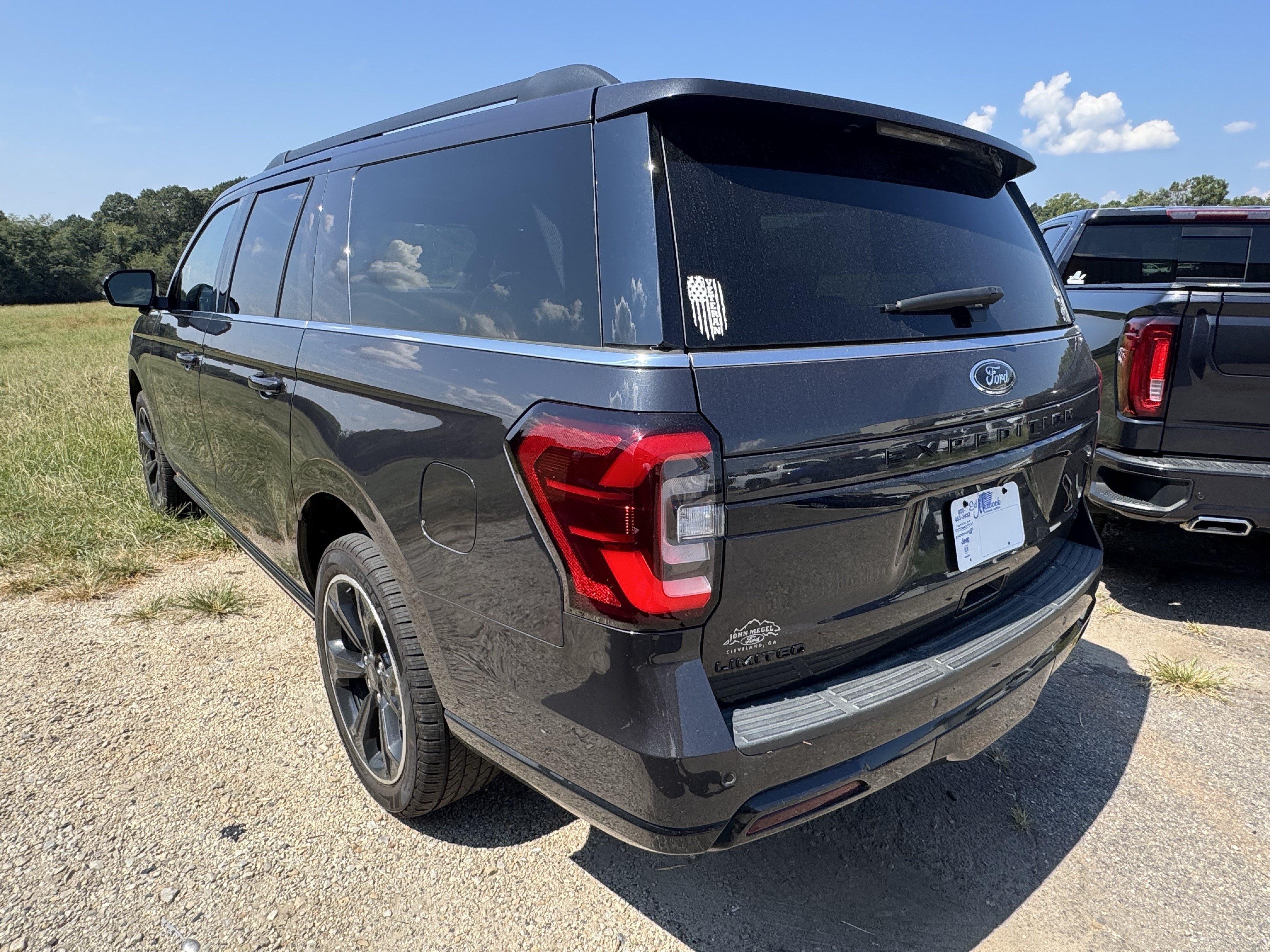 Certified 2024 Ford Expedition Max Limited AWD/4WD image 3