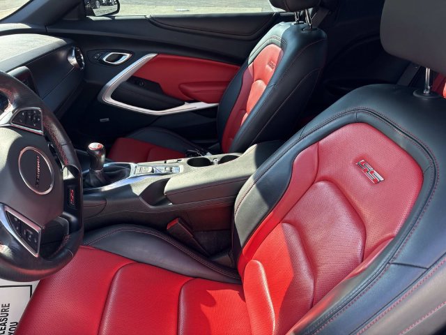 Used 2021 Chevrolet Camaro SS w/ LPO, Ground Effects Package RWD image 19