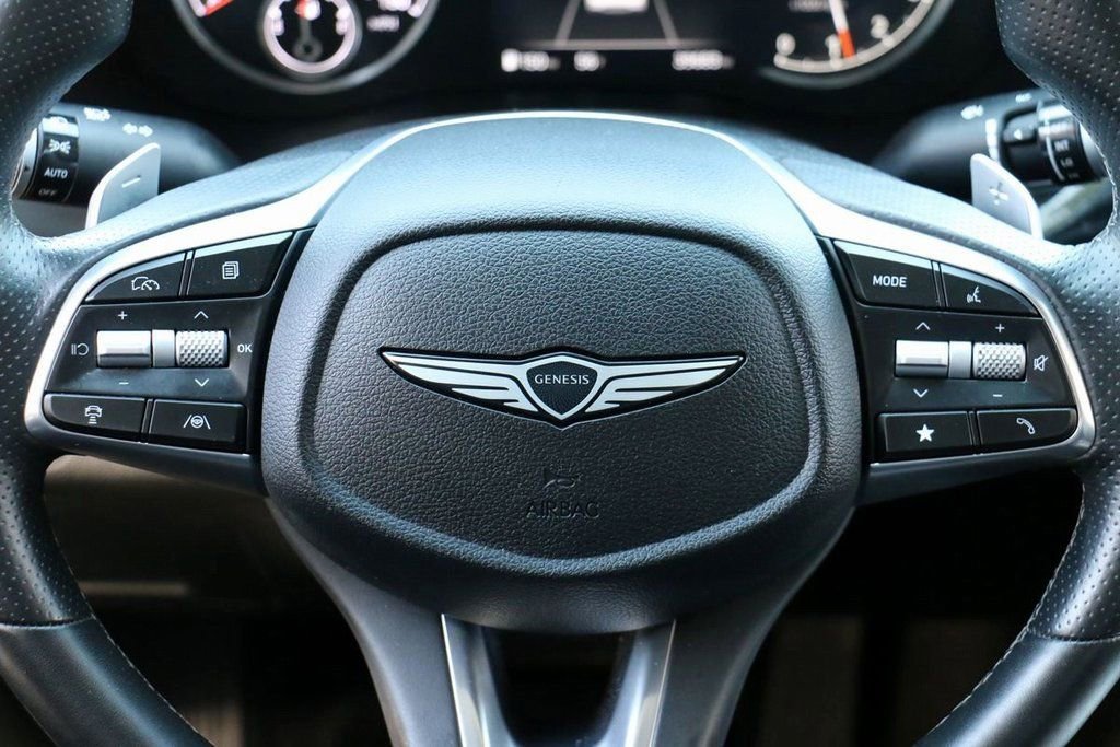 Used 2025 Genesis G70 2.5T image 23