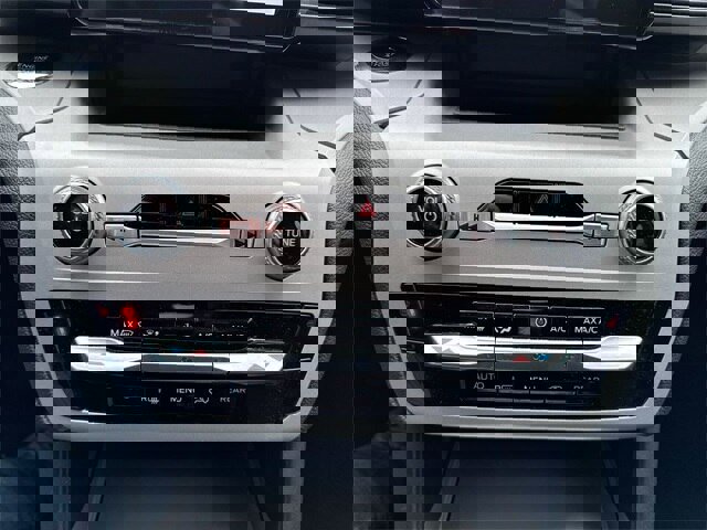 Certified 2023 Ford Explorer XLT image 19