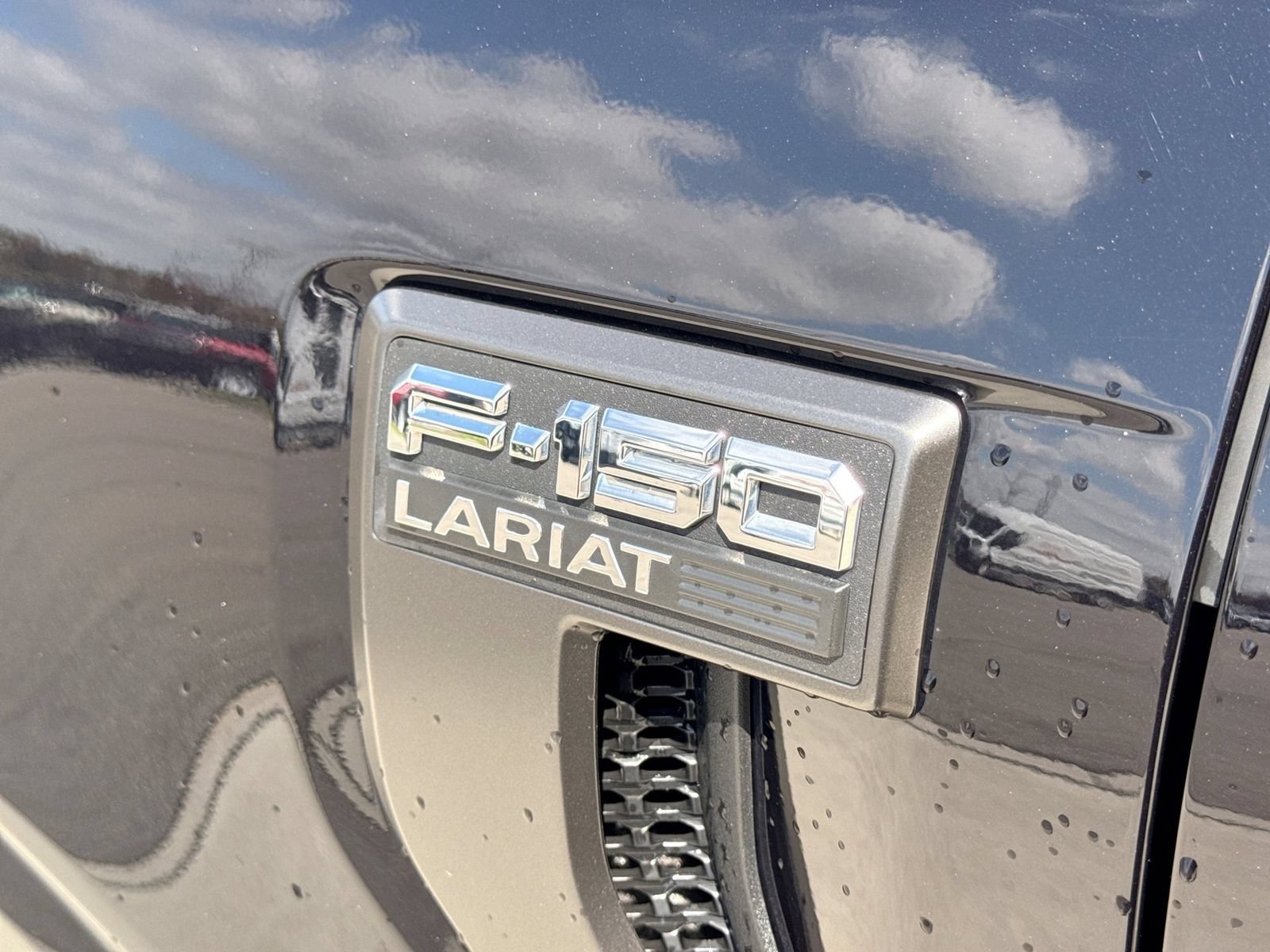 Certified 2023 Ford F150 Lariat w/ Equipment Group 502A High AWD/4WD image 15