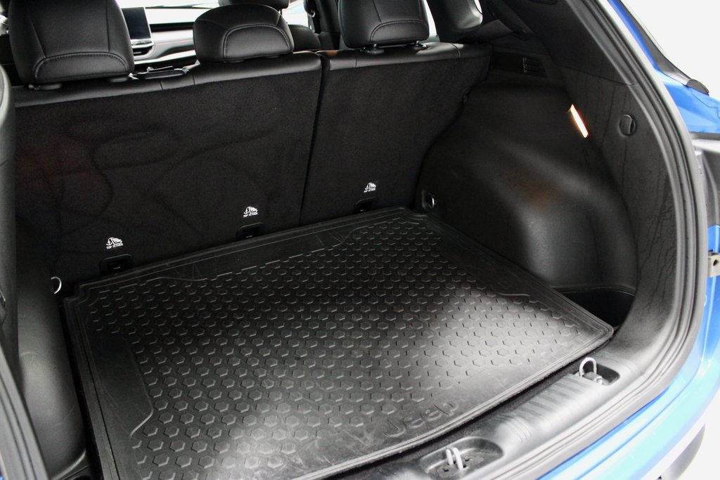 Used 2024 Jeep Compass Trailhawk w/ Trailhawk Elite Group image 15