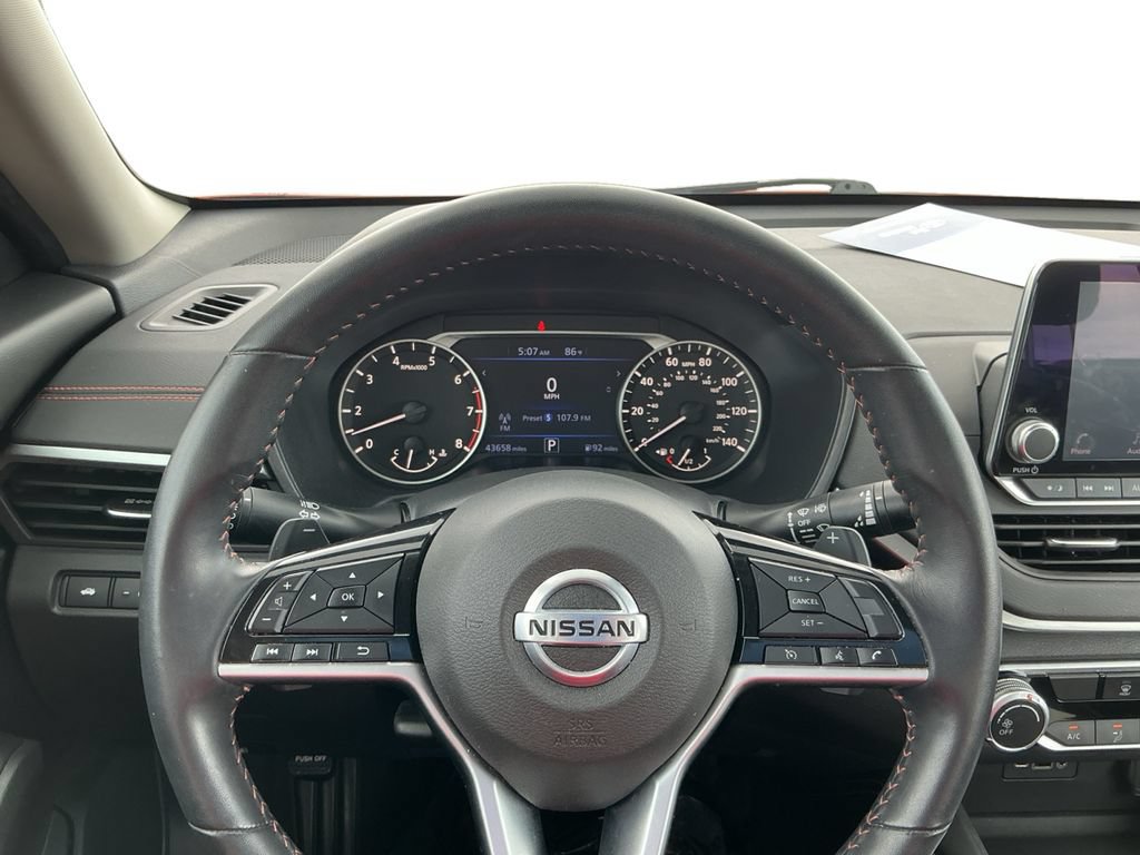 Used 2021 Nissan Altima 2.5 SR FWD image 14