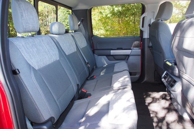 Certified 2022 Ford F150 XLT w/ Equipment Group 302A High image 14