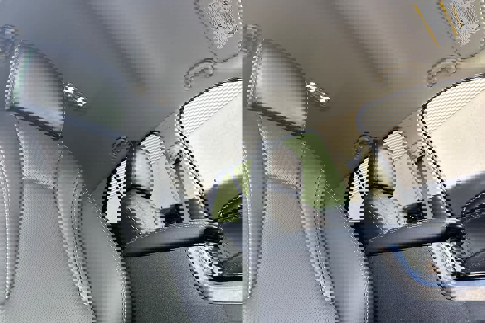 Used 2023 Buick Envision Essence image 17