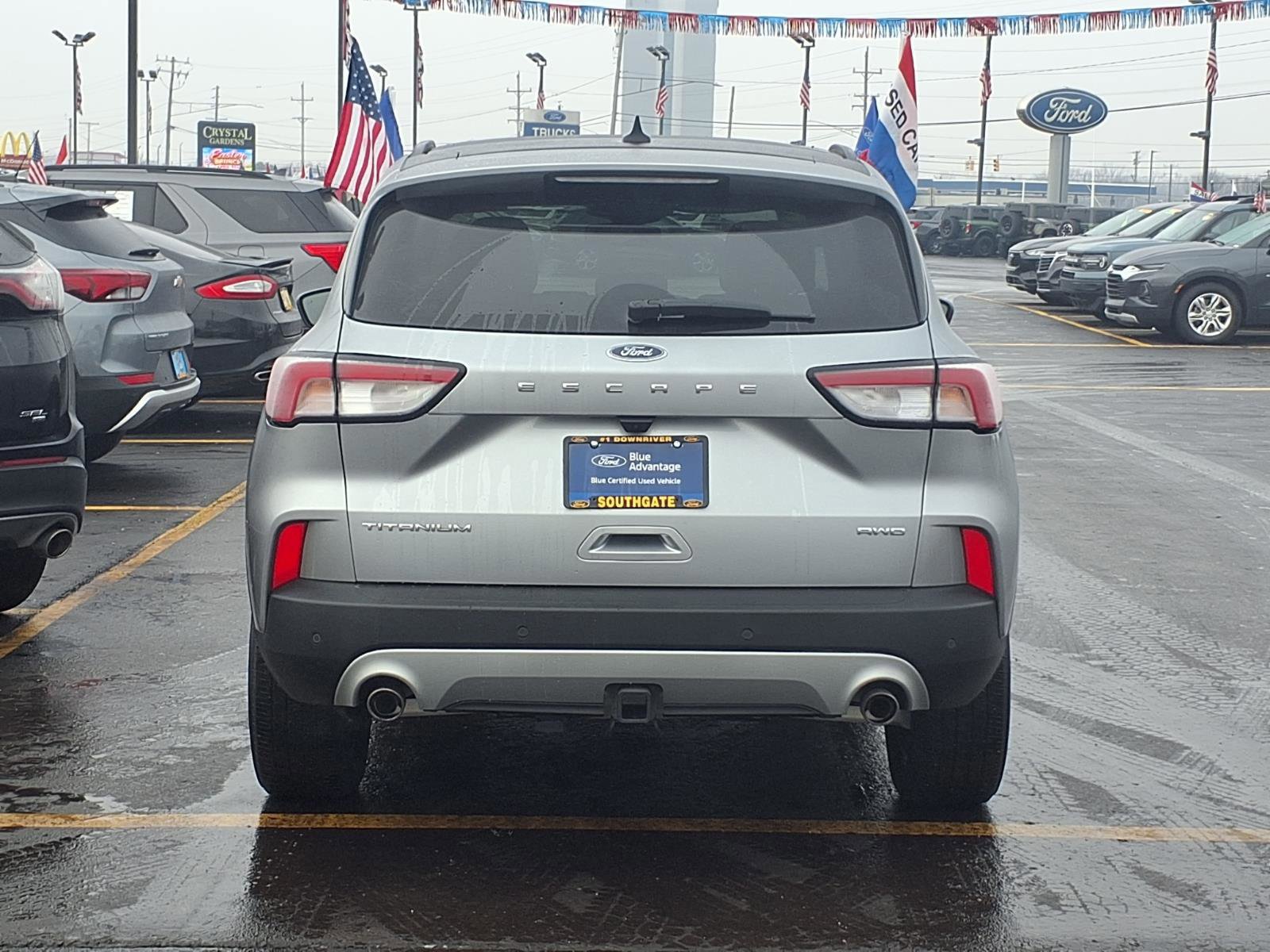 Certified 2022 Ford Escape Titanium w/ Class II Trailer Tow Package image 3