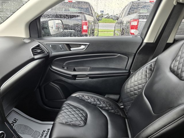 Certified 2023 Ford Edge Titanium AWD/4WD image 16