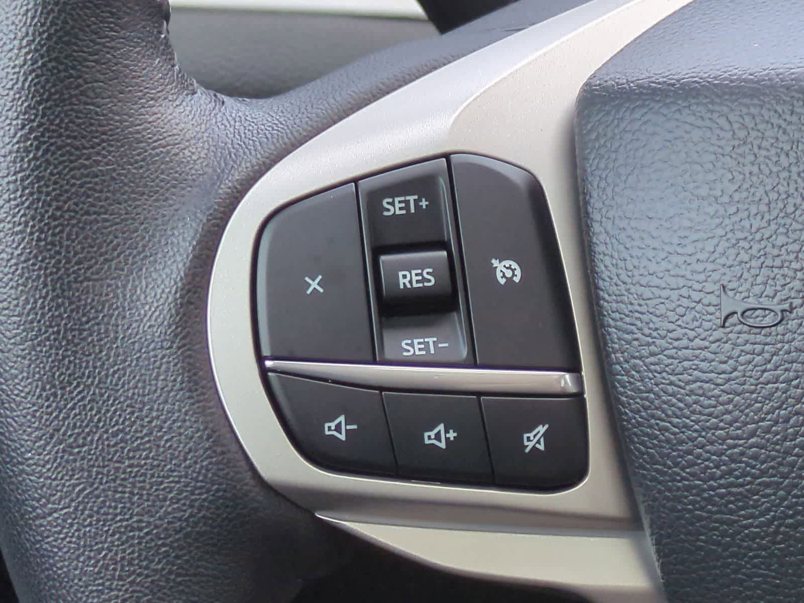 Certified 2023 Ford Explorer XLT w/ Equipment Group 202A AWD/4WD image 25