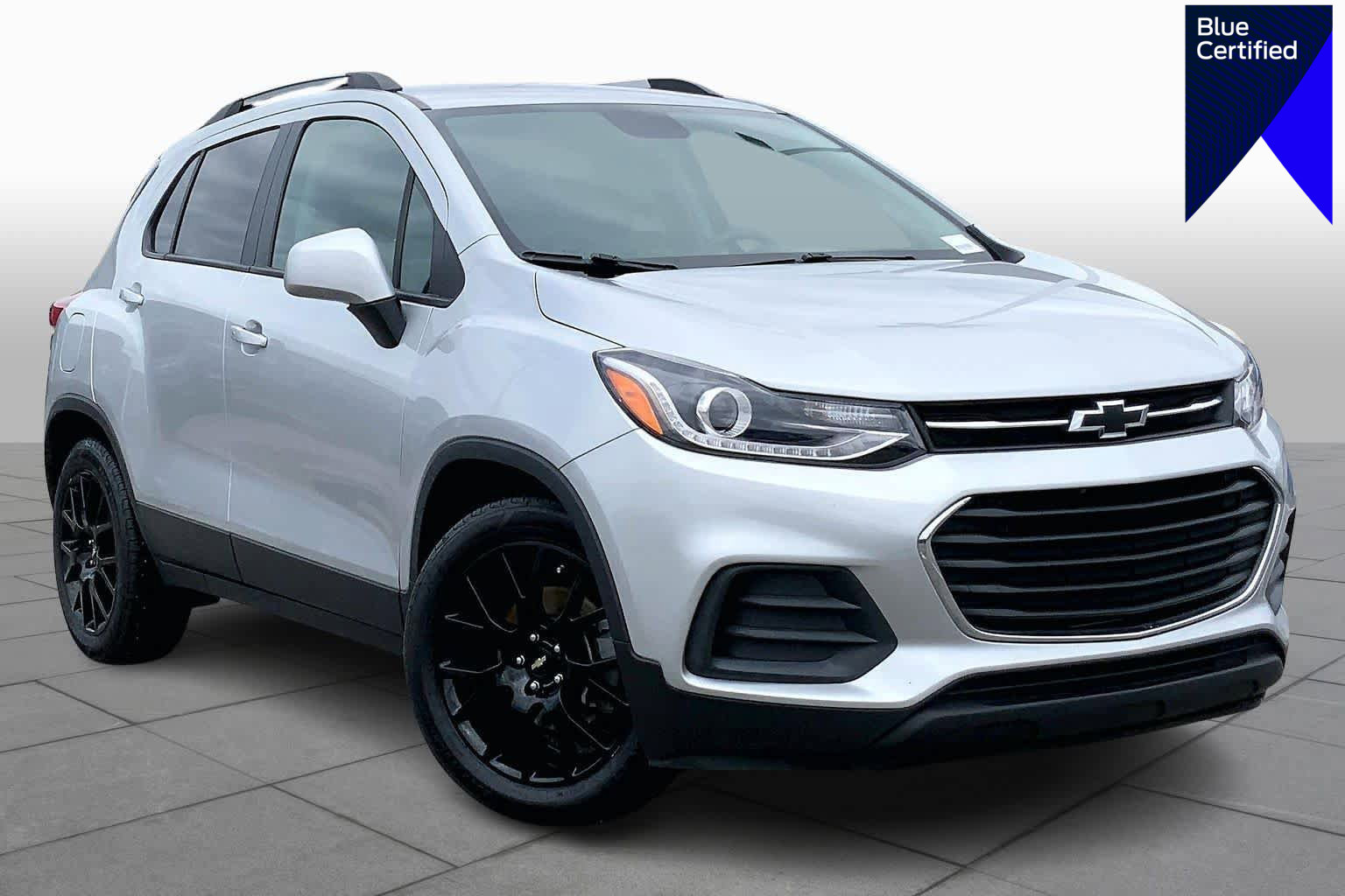 Used 2022 Chevrolet Trax LT w/ Driver Confidence Package image 1