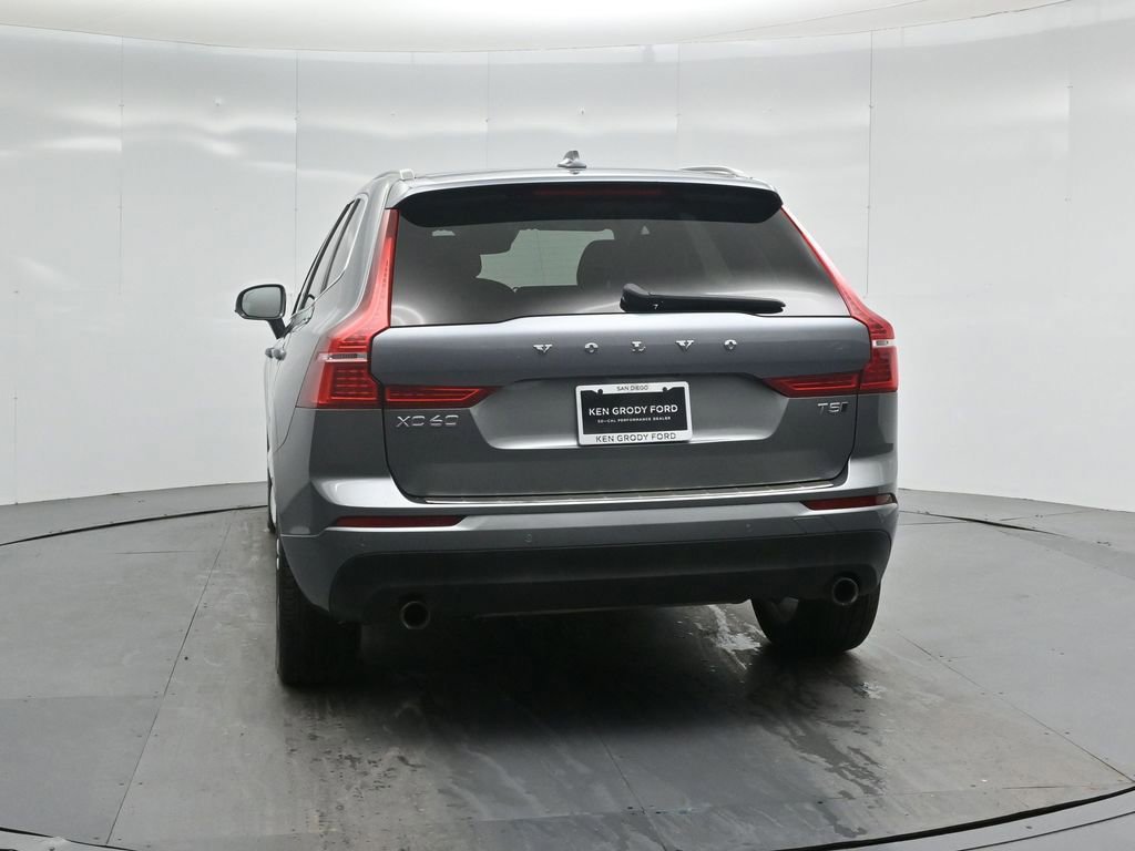 Used 2020 Volvo XC60 T5 Momentum w/ Protection Package Premier image 12