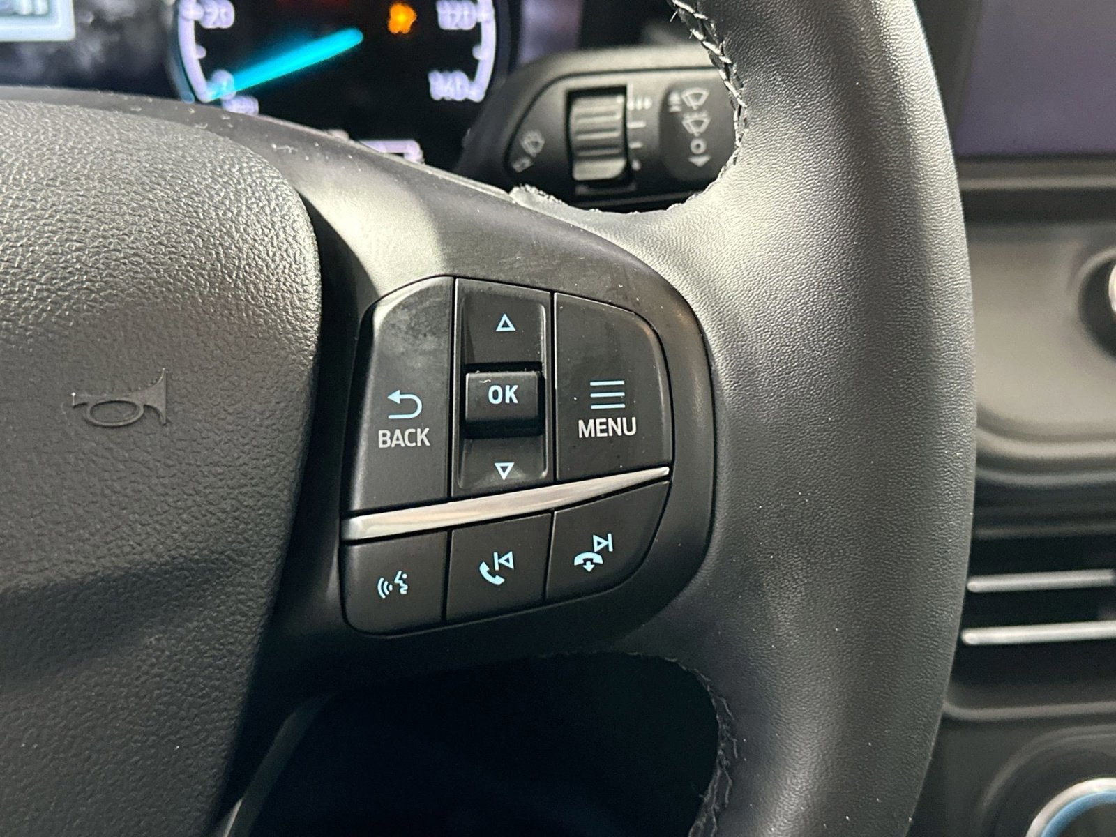 Certified 2024 Ford Maverick Tremor w/ Tremor Off-Road Package AWD/4WD image 19