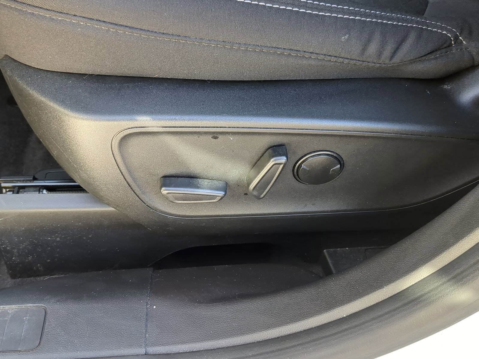 Certified 2023 Ford Escape Active image 20