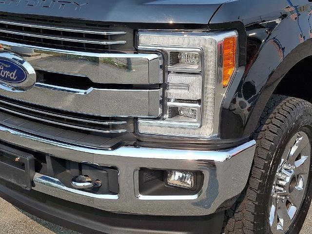 Certified 2019 Ford F250 Lariat w/ Lariat Ultimate Package AWD/4WD image 9