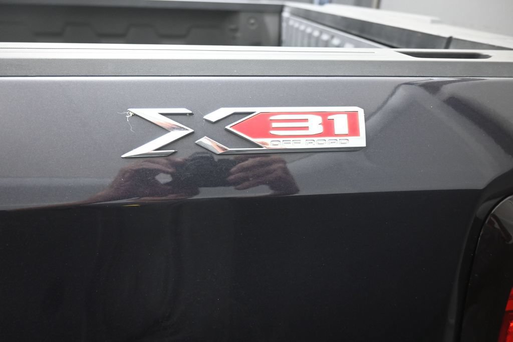 Used 2023 GMC Sierra 1500 Elevation w/ Elevation Premium Package AWD/4WD image 25