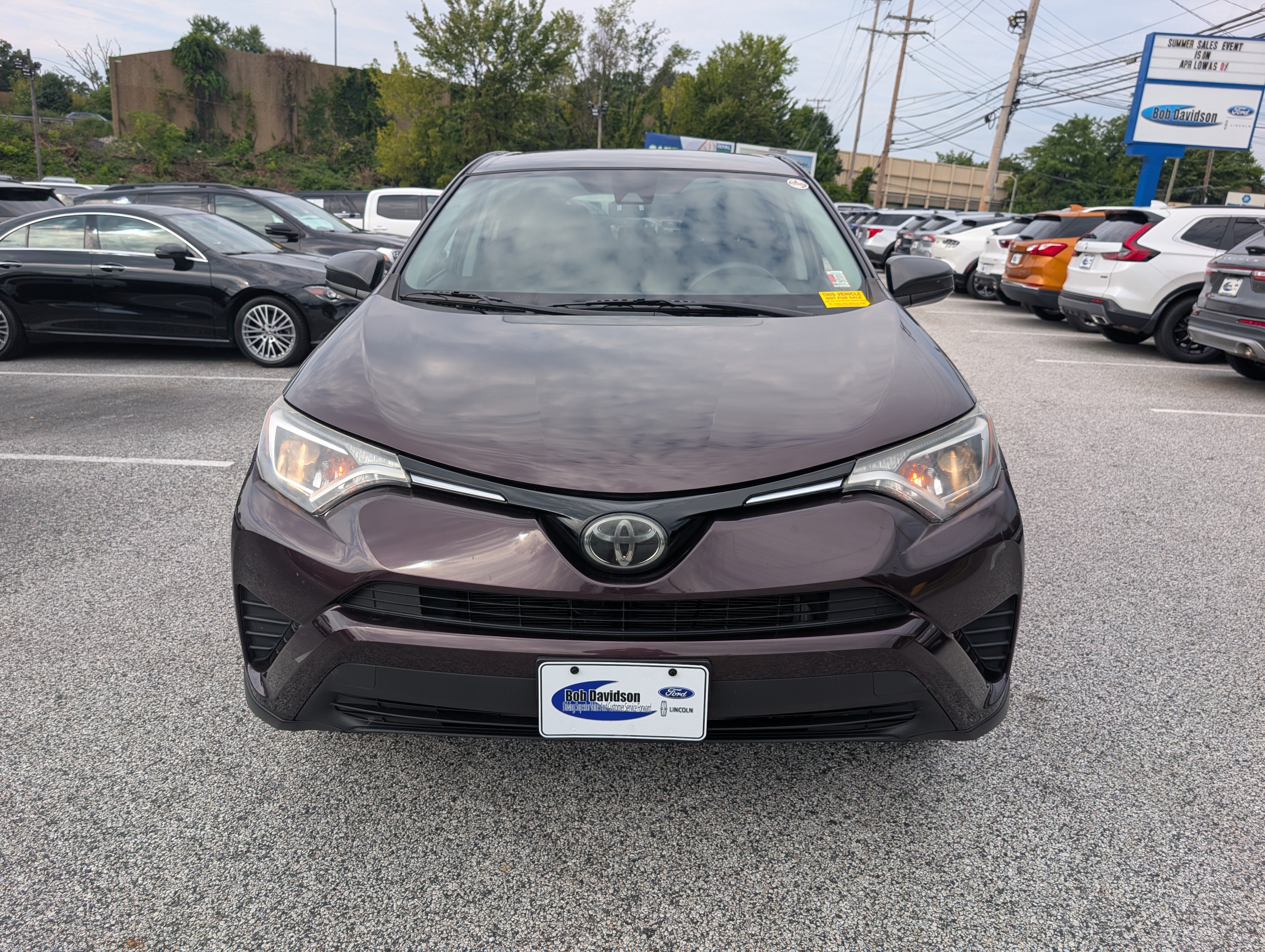 Used 2018 Toyota RAV4 LE w/ Carpet Mat Package AWD/4WD image 10
