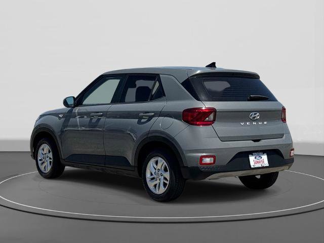 Used 2021 Hyundai Venue SE FWD image 7