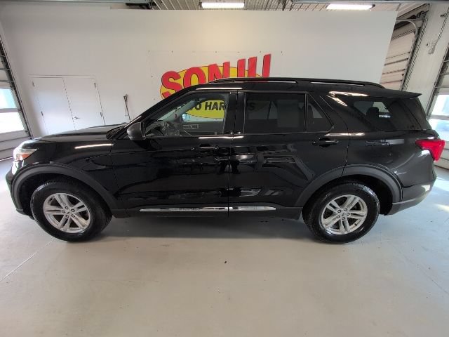 Certified 2023 Ford Explorer XLT AWD/4WD image 2